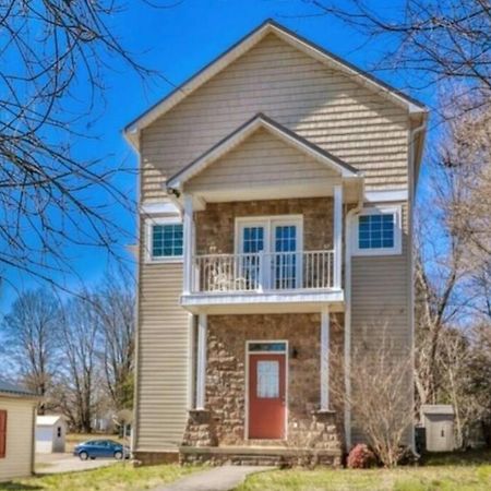 Skinny Big House In Jefferson City 外观 照片