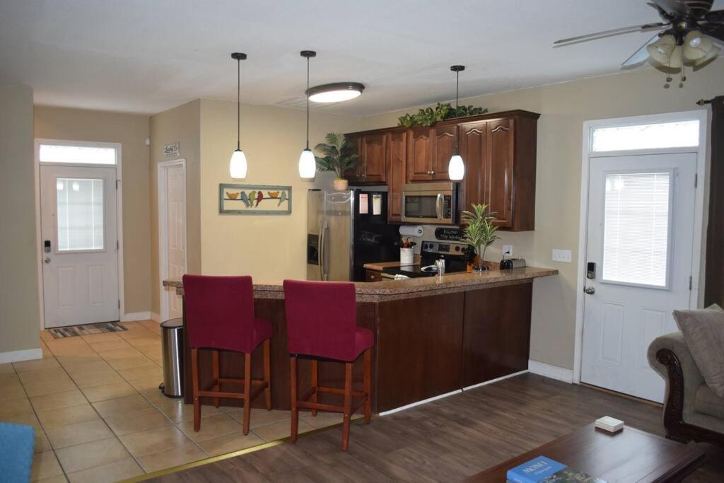 Skinny Big House In Jefferson City 外观 照片