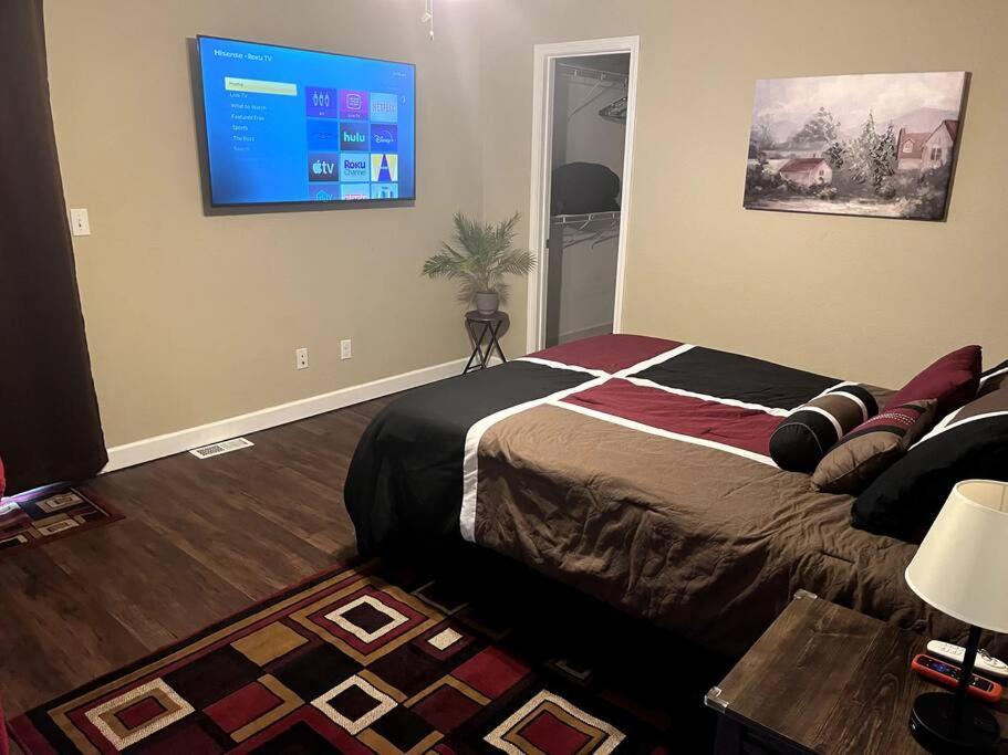 Skinny Big House In Jefferson City 外观 照片